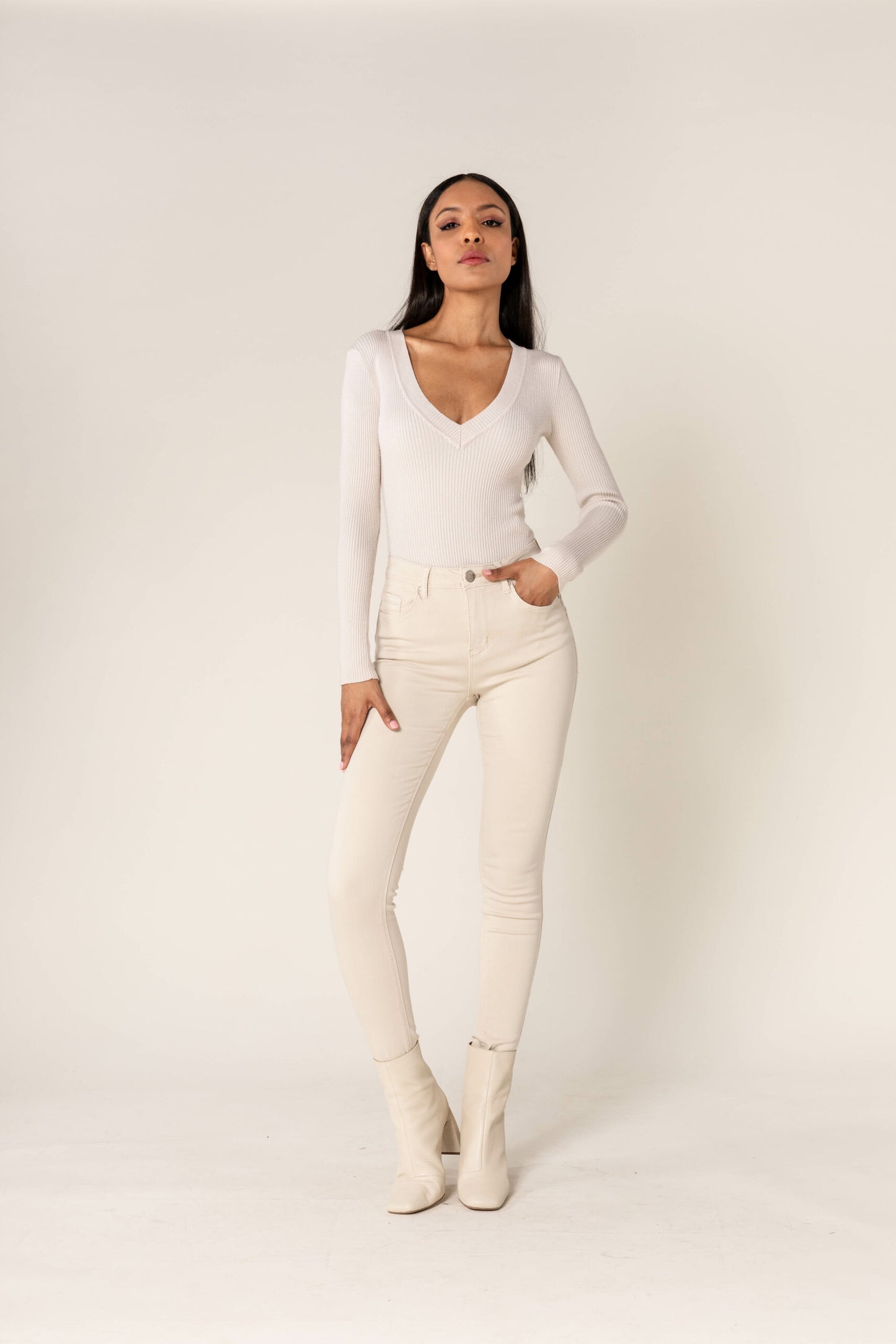 Wholesale Cream Push Up High Waist Jeans