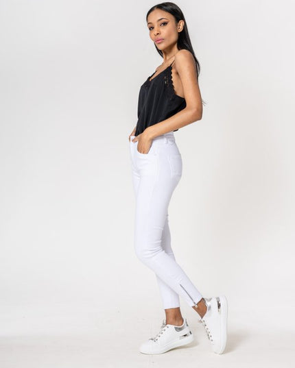 Wholesale white zipped jeans