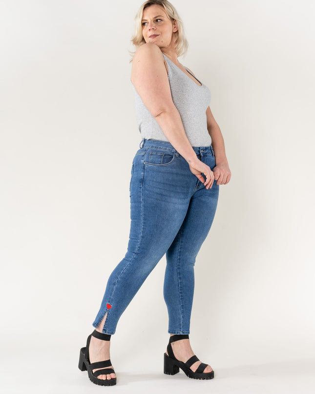Wholesale Split Jeans Heart Embroidery Blue