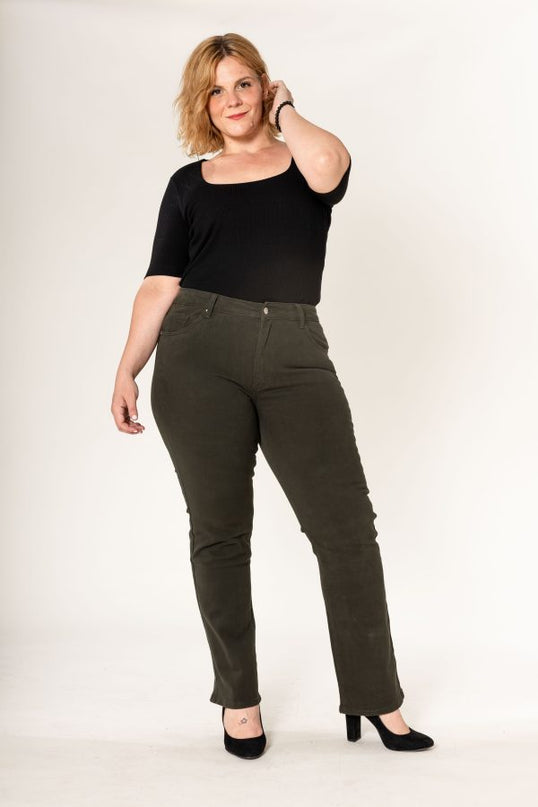 Whoesale High-Rise Stretch Straight Jeans Plus-Size Regular Waist Multiple Colours