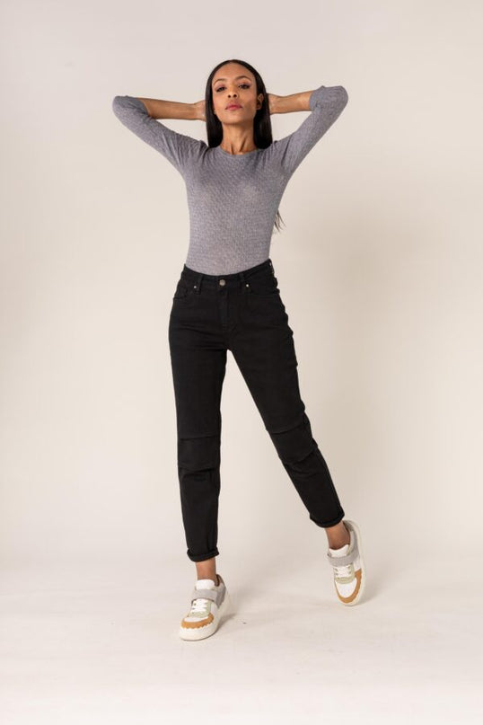 Wholesale Black High Waist Mom Jeans With Pleates On The Knees