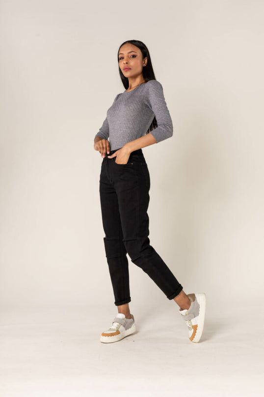 Wholesale Black High Waist Mom Jeans With Pleates On The Knees