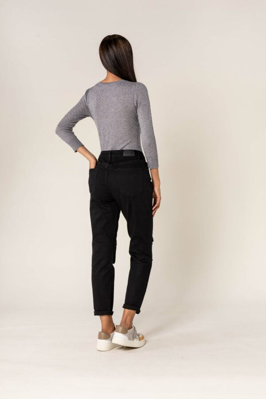 Wholesale Black High Waist Mom Jeans With Pleates On The Knees