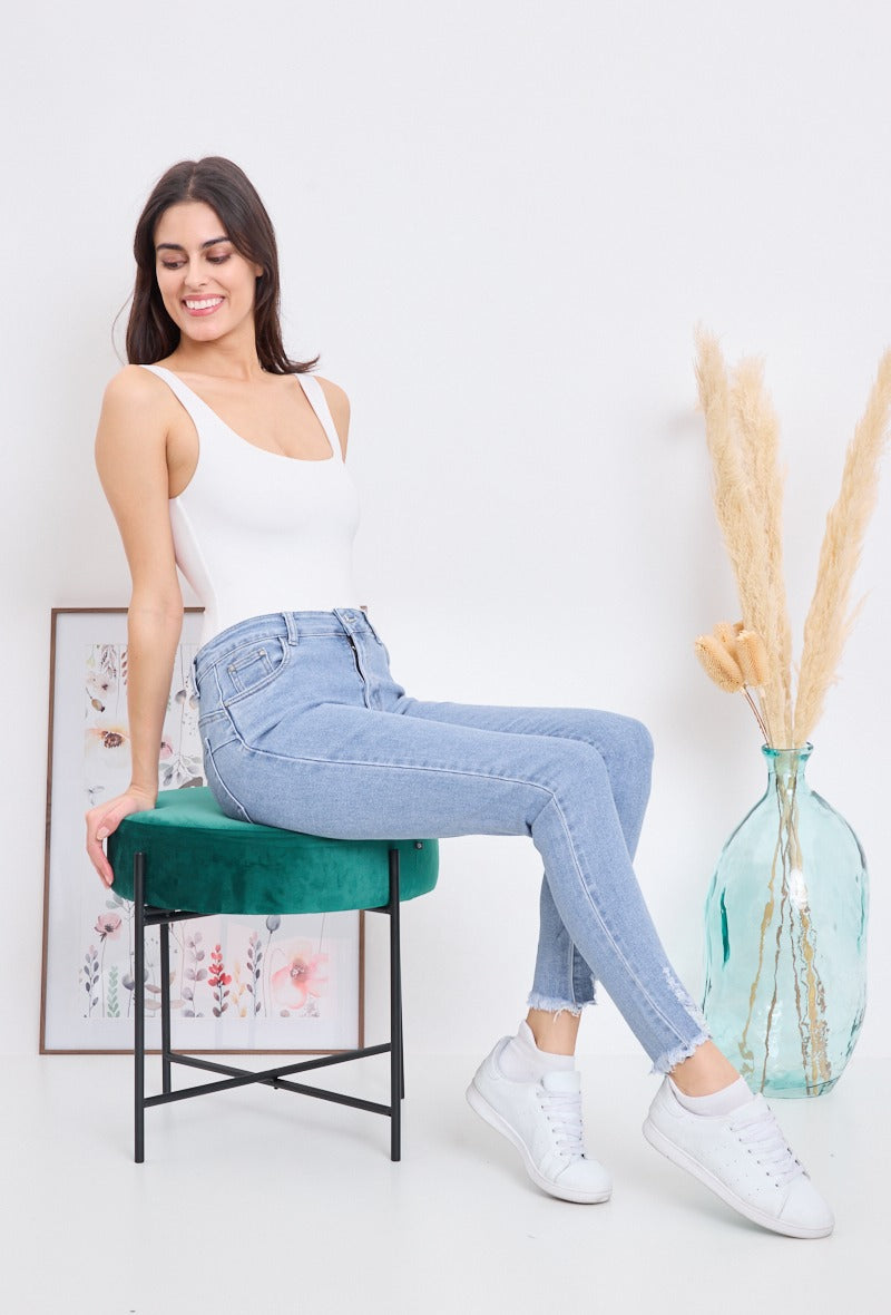 Wholesale Faded Blue Wide-Leg Cargo Jeans with High Rise and Streetch – G -  Look Fashion Ltd. trading as Jeans Gems Wholesale