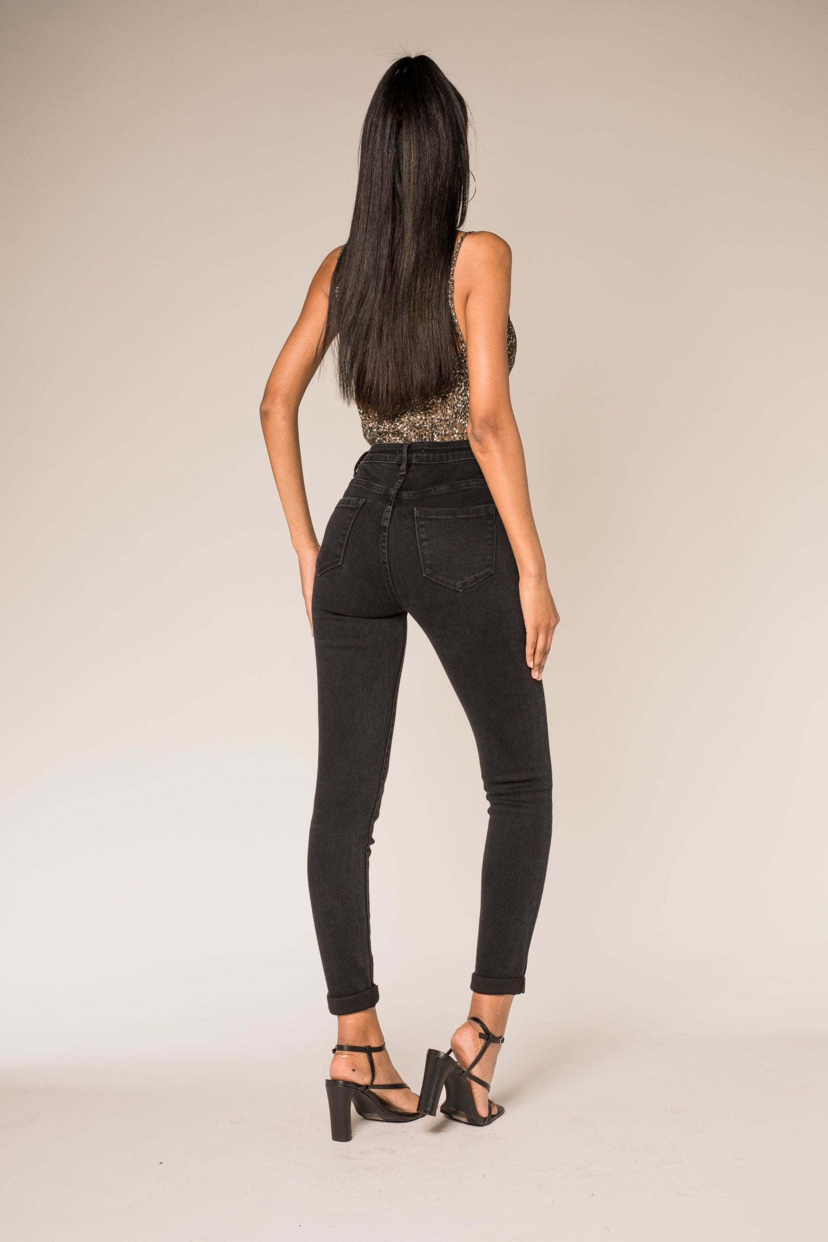 Wholesale Black High Waist Skinny Jeans with Turn-Up Legs – Jeans