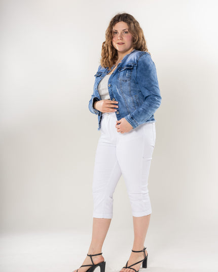 Wholesale Plus Size Blue Jeans Jacket with Fray Detail on the Collar